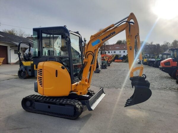 Komatsu PC 20 – Image 6