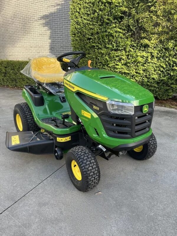 Tracteur tondeuse John Deere X107 neuf