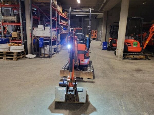 Kubota U 10-3 – Image 10