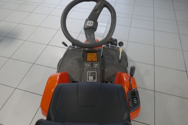 Husqvarna Rider 112iC – Image 5