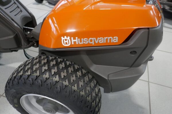 Husqvarna Rider 112iC – Image 8