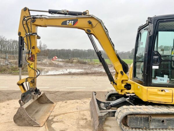 Caterpillar 305.5 E2 CR + 3 GODETS – Image 10