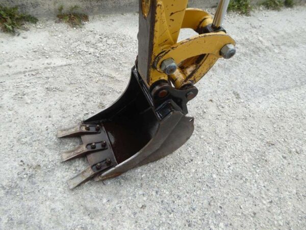 CATERPILLAR 301.7D CR – Image 12