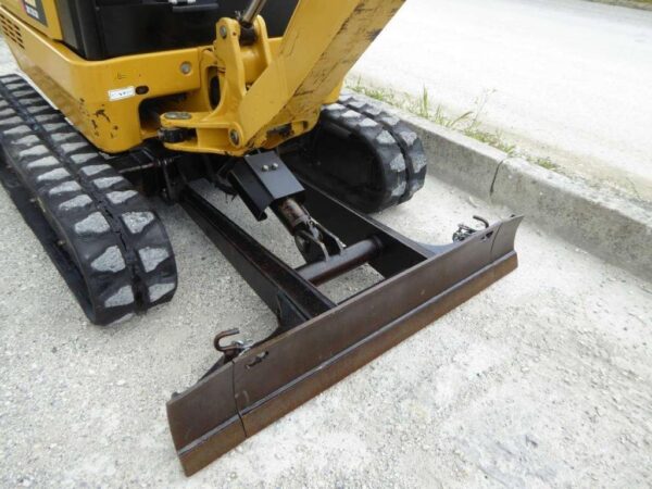 CATERPILLAR 301.7D CR – Image 14