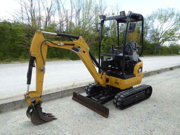 CATERPILLAR 301.7D CR – Image 3