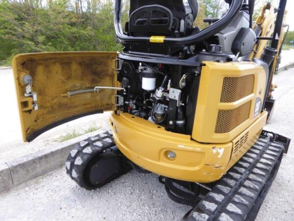 CATERPILLAR 301.7D CR – Image 24