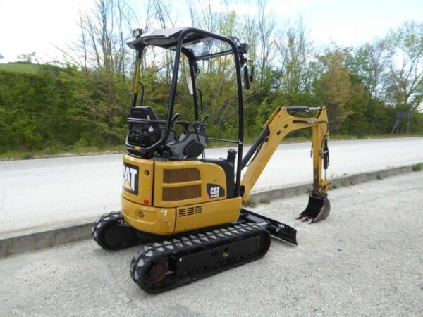 CATERPILLAR 301.7D CR – Image 6