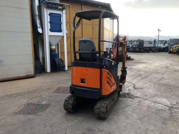HITACHI ZX17U-2 YLR – Image 13