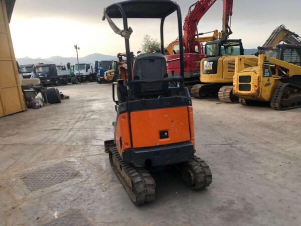 HITACHI ZX17U-2 YLR – Image 20