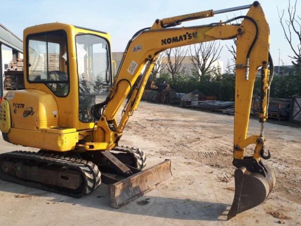 KOMATSU PC27R
