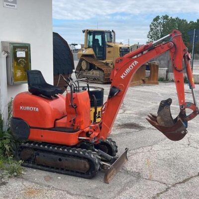 KUBOTA KX 08