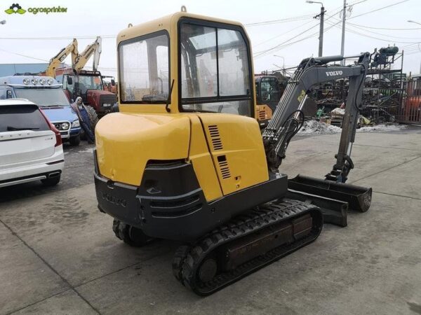 Volvo EC30 – Image 6