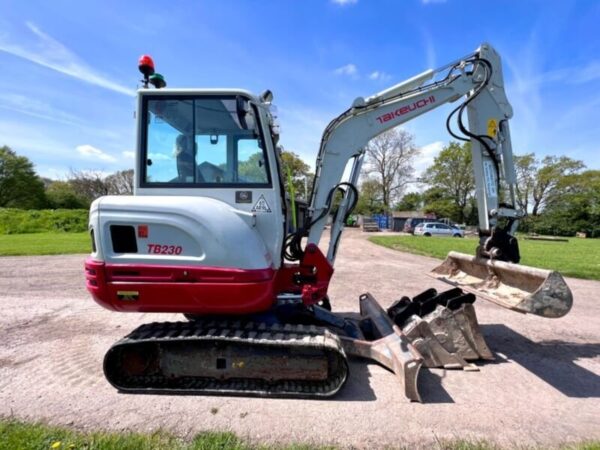 Takeuchi TB230 , 2,8T 2018 – Image 4