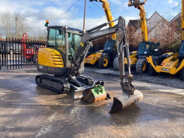 Volvo ec15 1.5T 2012 – Image 7