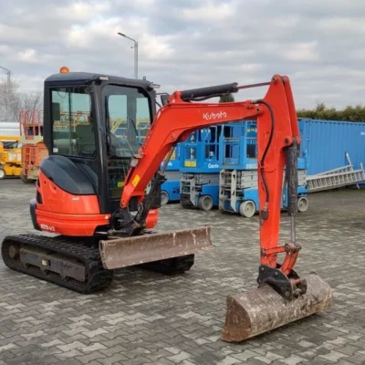 KUBOTA U25 – 3 + 3 GODETS